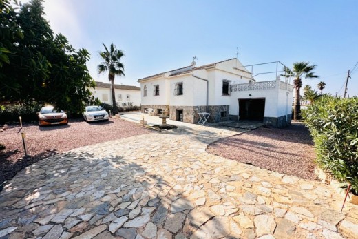 detached-villa - Återförsäljning - Torrevieja - La Siesta