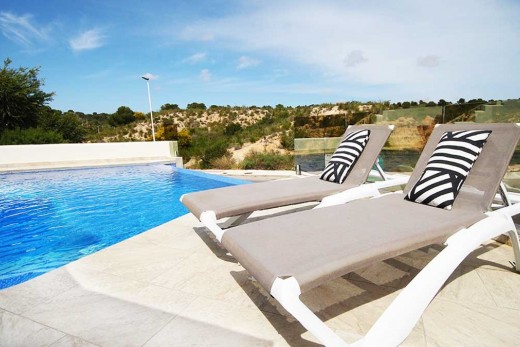 Detached Villa - Återförsäljning - Villamartin - Villamartin