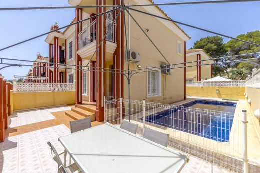 Terraced house - Återförsäljning - Orihuela Costa - Campoamor