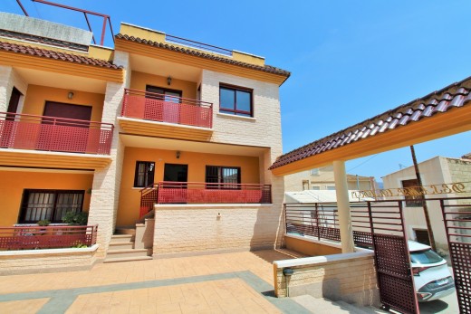 Townhouse - Resale - Los Desamparados - Los Desamparados