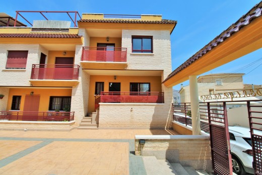 Townhouse - Resale - Los Desamparados - Los Desamparados