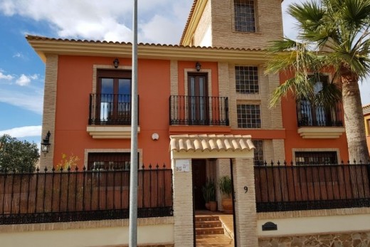 Villa - Resale - Torrevieja - Torrevieja