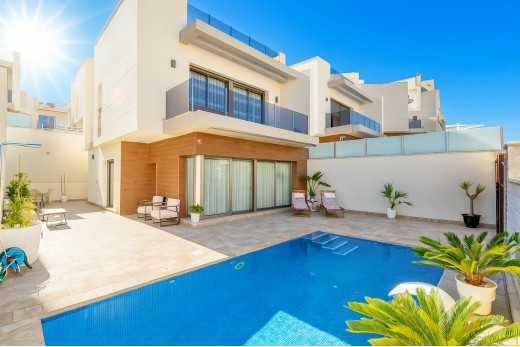 Villa - Resale - Villamartin - Villamartin