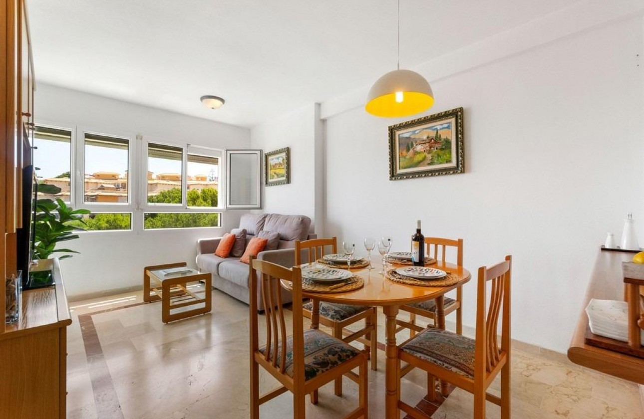 Reventa - Apartamento - Orihuela Costa - Altos de Campoamor