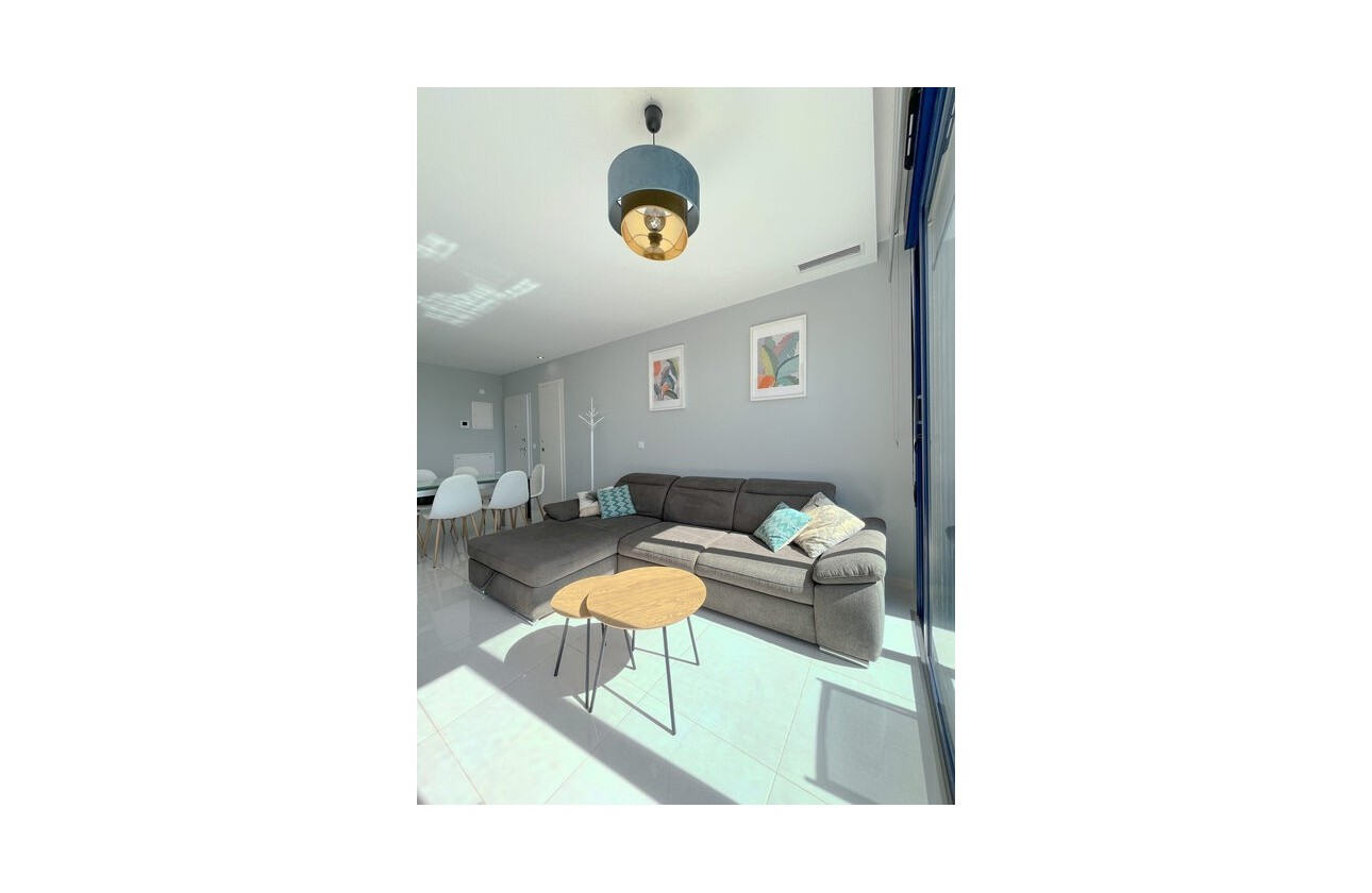 Resale - Apartment Penthouse - Punta Prima