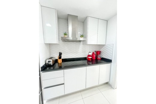 Resale - Apartment Penthouse - Punta Prima