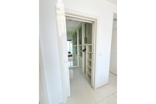 Resale - Apartment Penthouse - Punta Prima