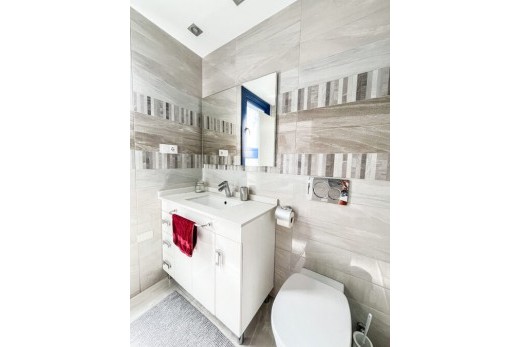 Resale - Apartment Penthouse - Punta Prima