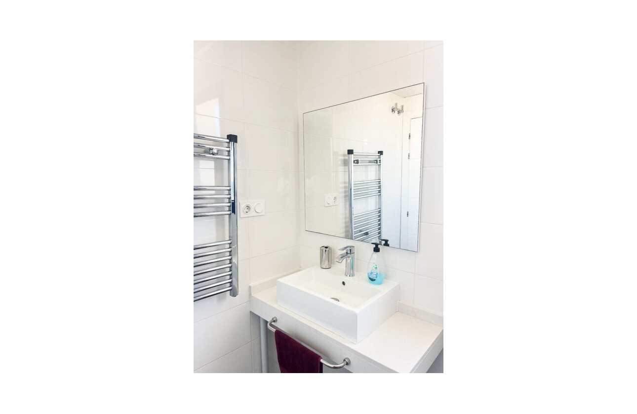 Resale - Apartment Penthouse - Punta Prima