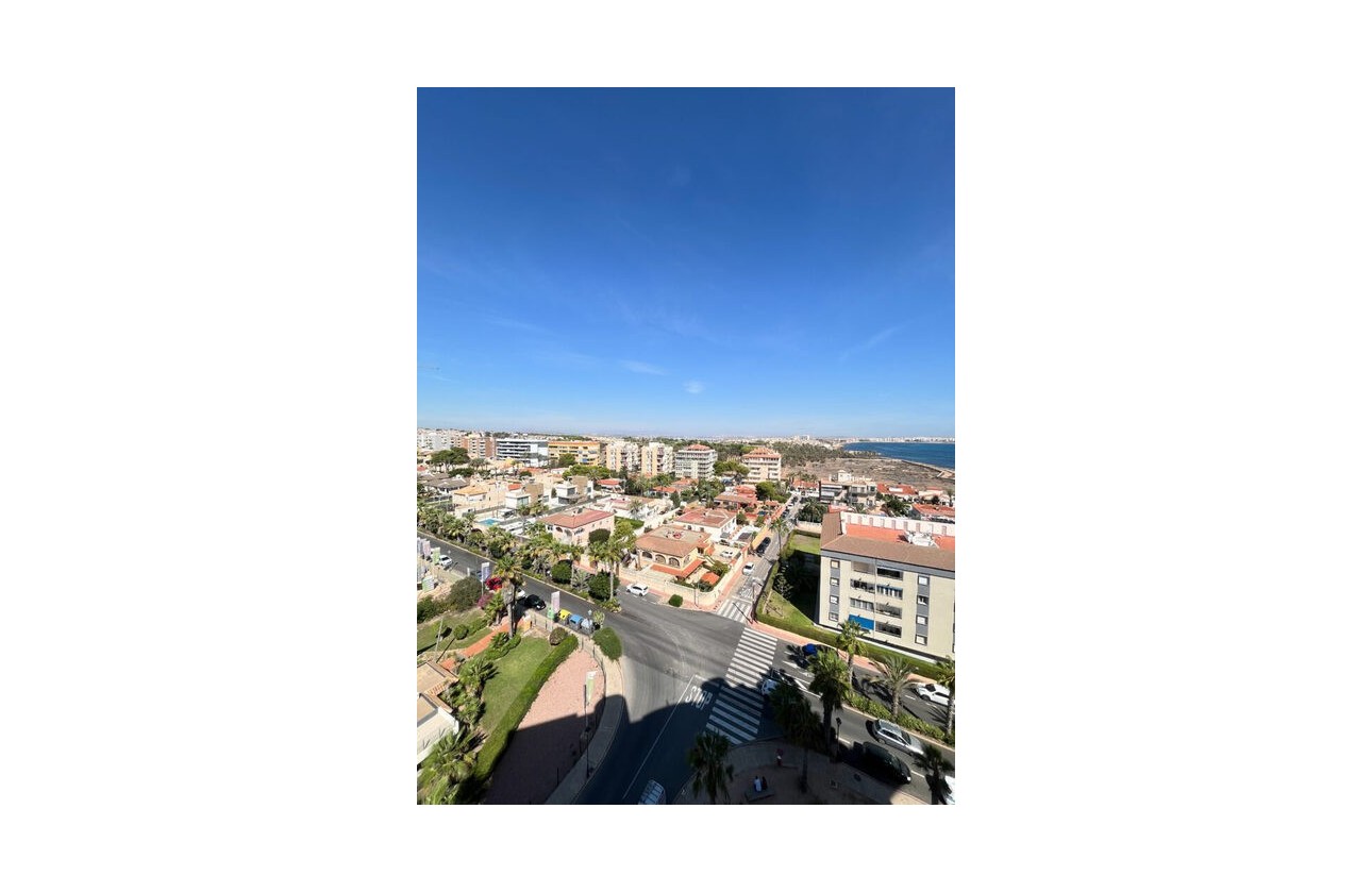 Resale - Apartment Penthouse - Punta Prima