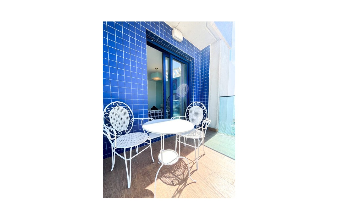 Resale - Apartment Penthouse - Punta Prima
