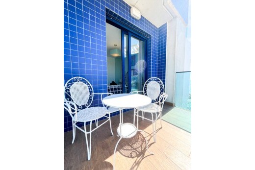 Resale - Apartment Penthouse - Punta Prima