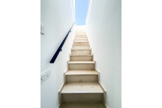 Resale - Apartment Penthouse - Punta Prima