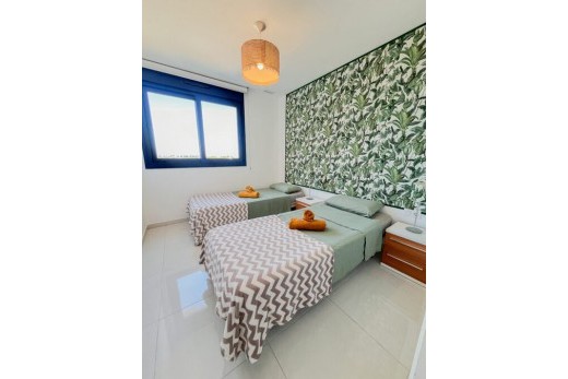 Resale - Apartment Penthouse - Punta Prima