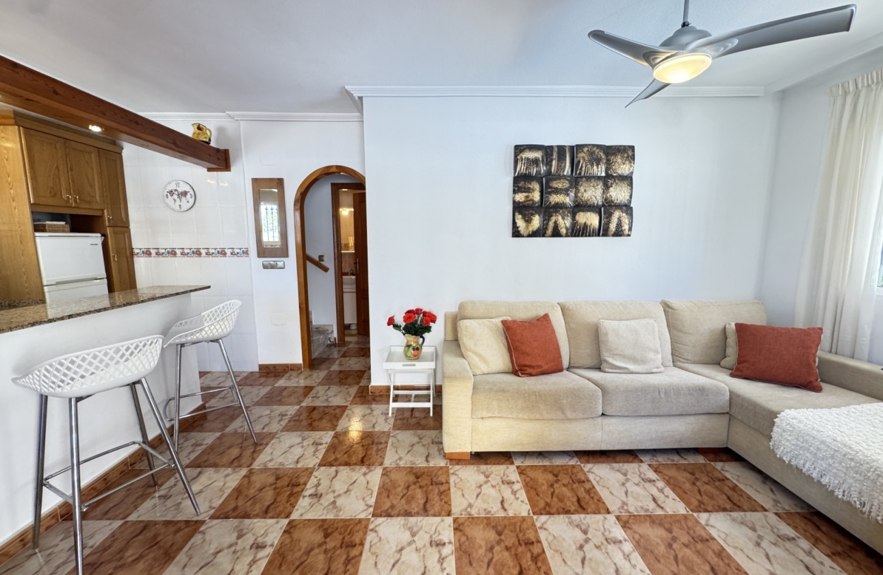 Resale - Townhouse - Villamartin
