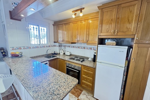 Resale - Townhouse - Villamartin