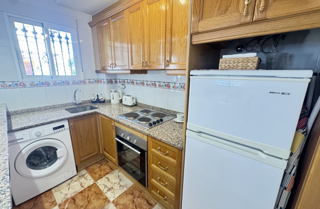 Resale - Townhouse - Villamartin