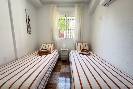 Resale - Townhouse - Villamartin