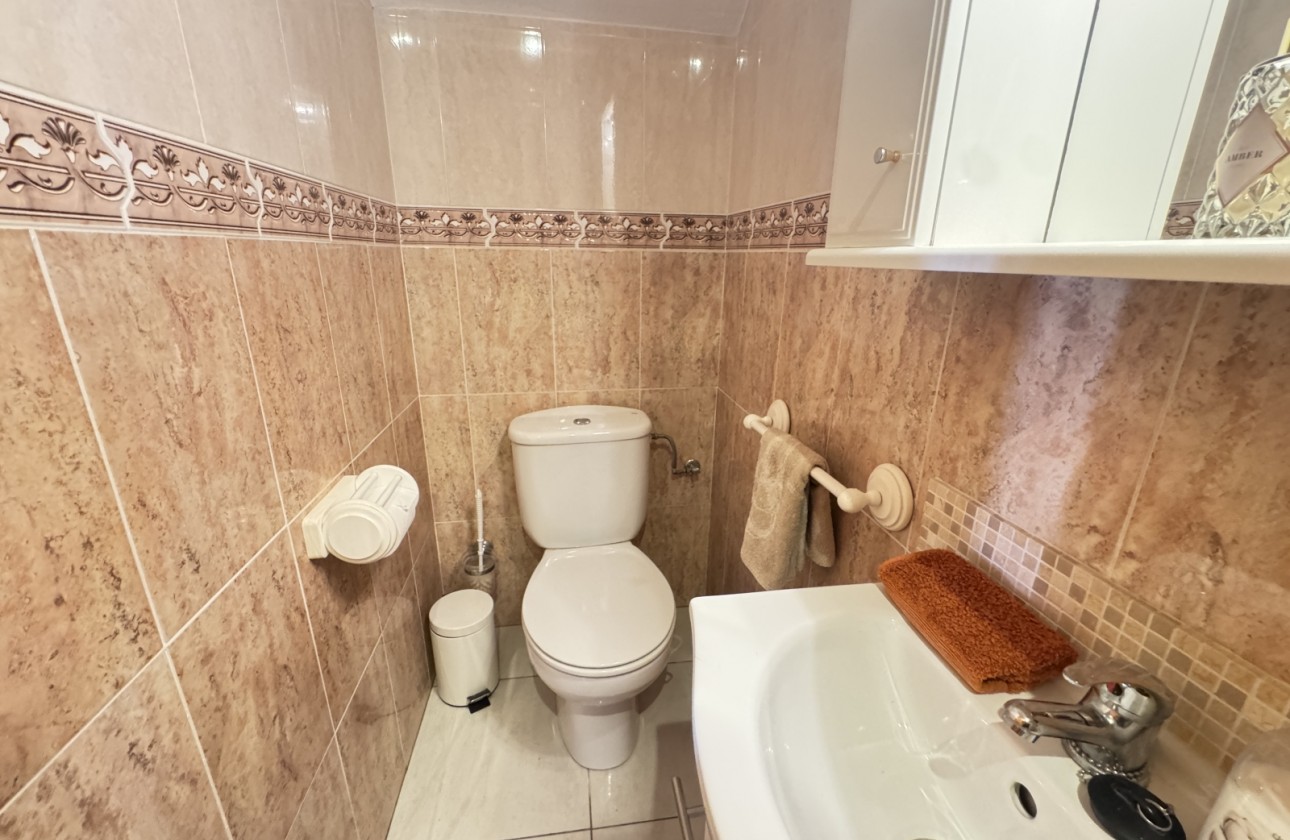 Resale - Townhouse - Villamartin