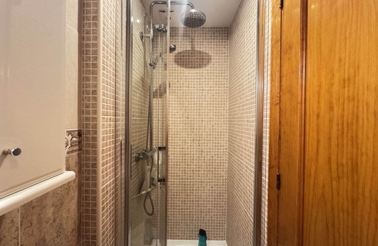 Resale - Townhouse - Villamartin