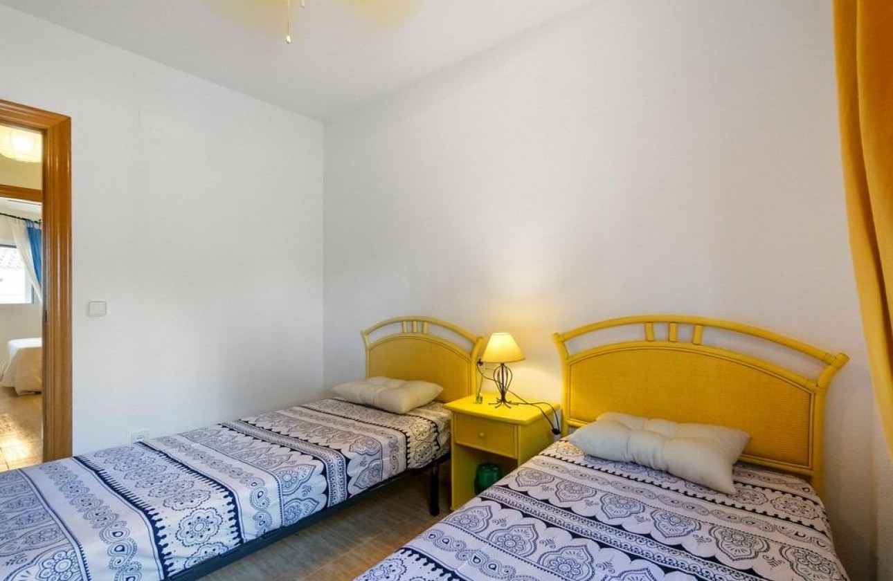Reventa - Apartamento - Orihuela Costa - Campoamor