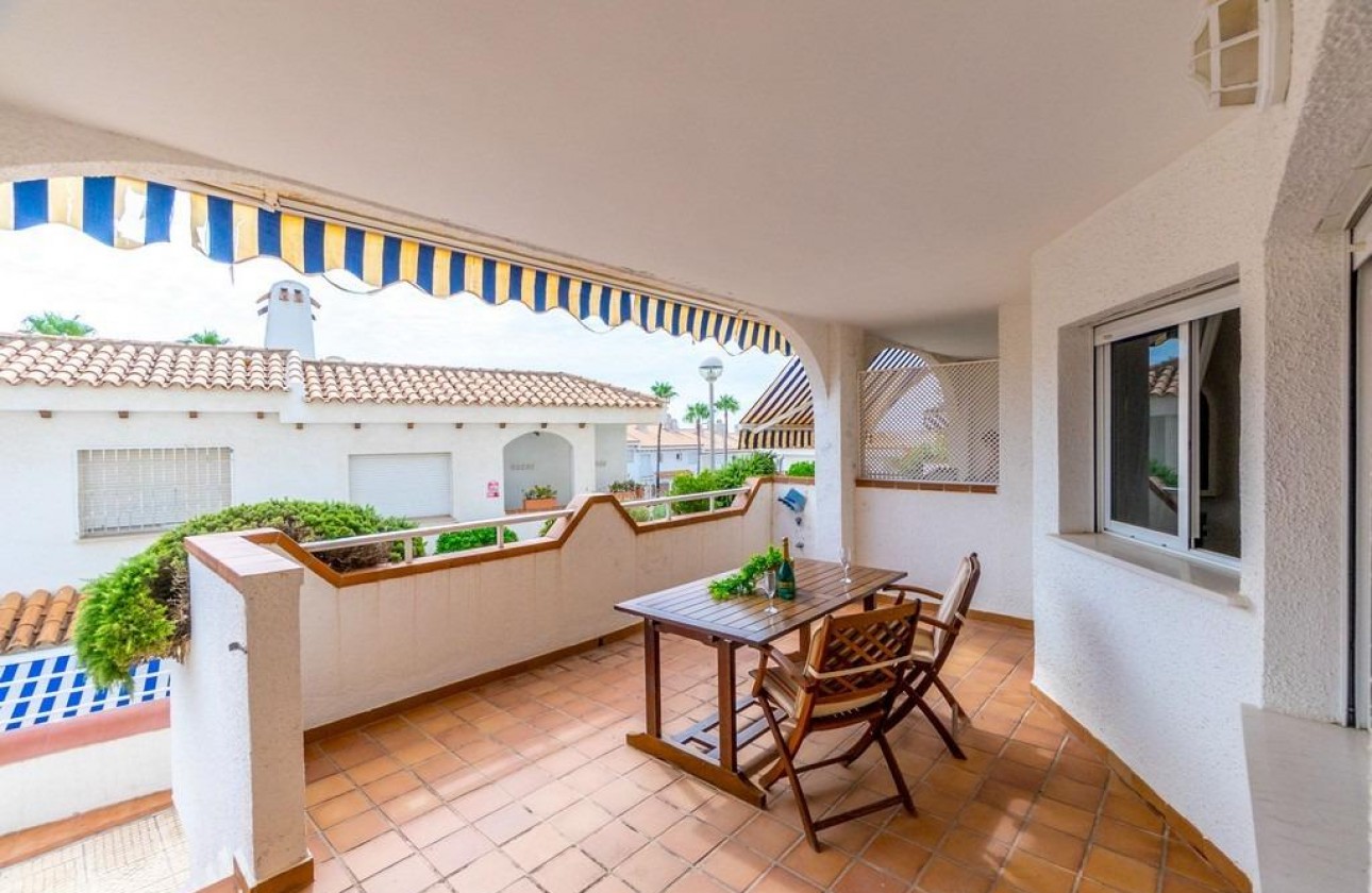 Reventa - Apartamento - Orihuela Costa - Campoamor
