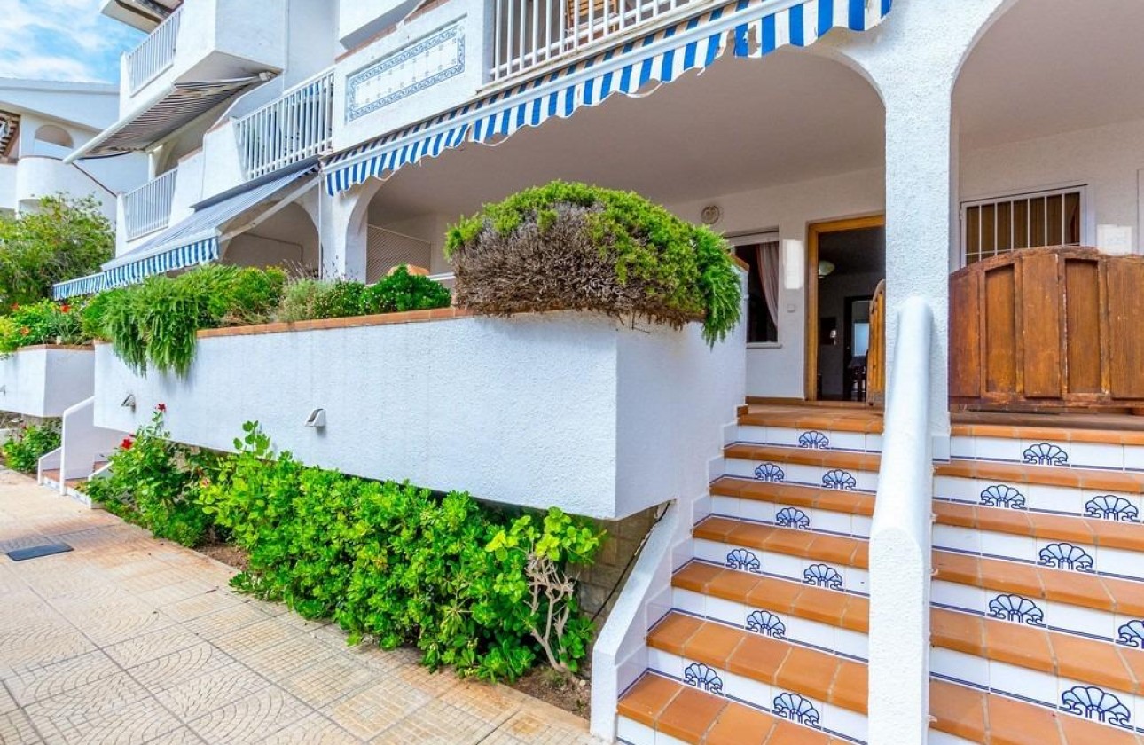 Reventa - Apartamento - Orihuela Costa - Campoamor