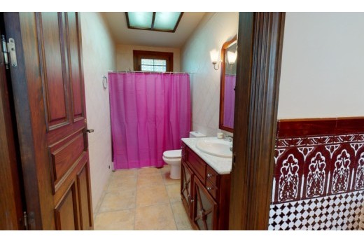 Resale - Villa - Elche