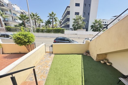 Resale - Apartment - Villamartin