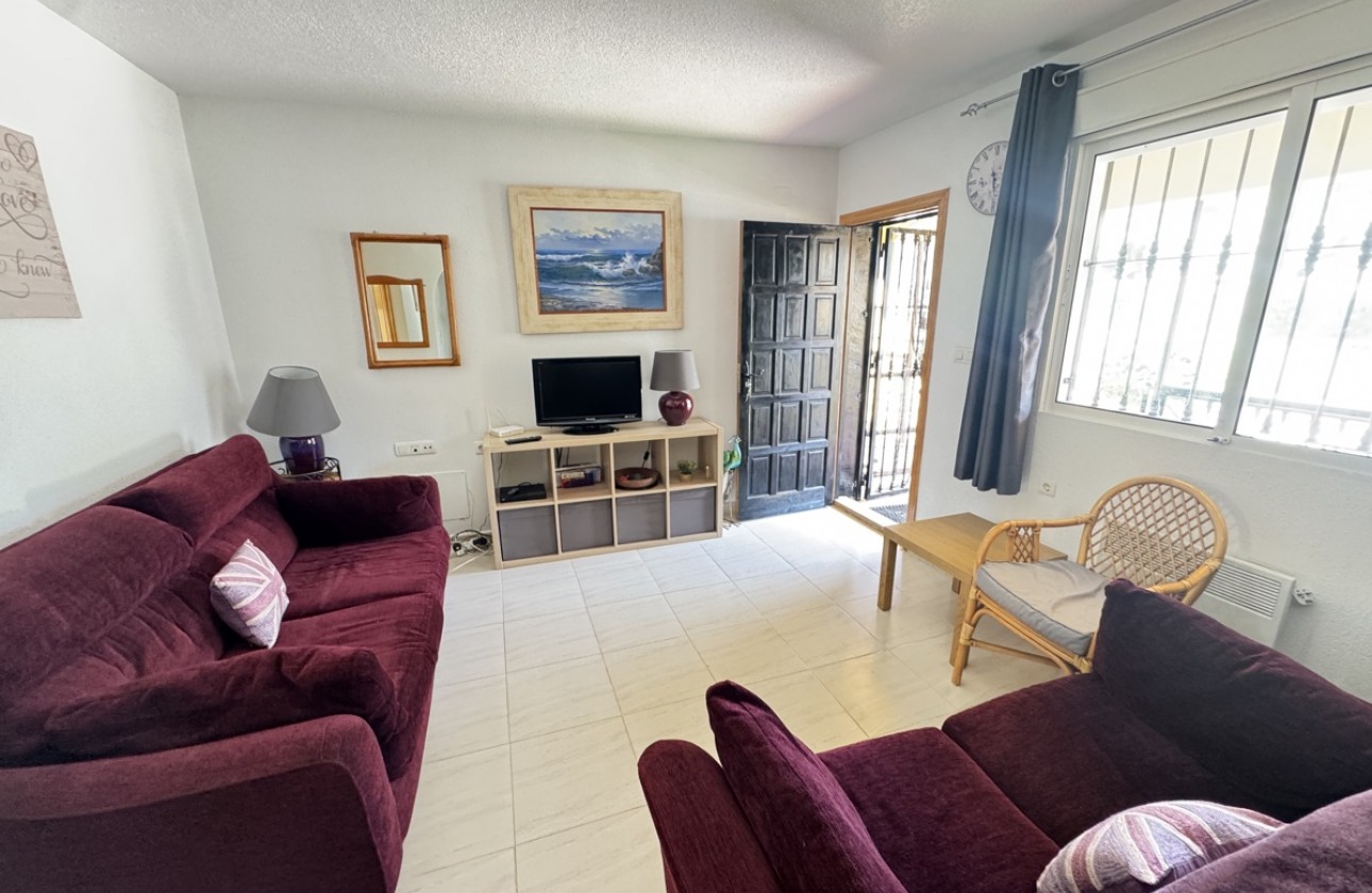 Resale - Apartment - Villamartin