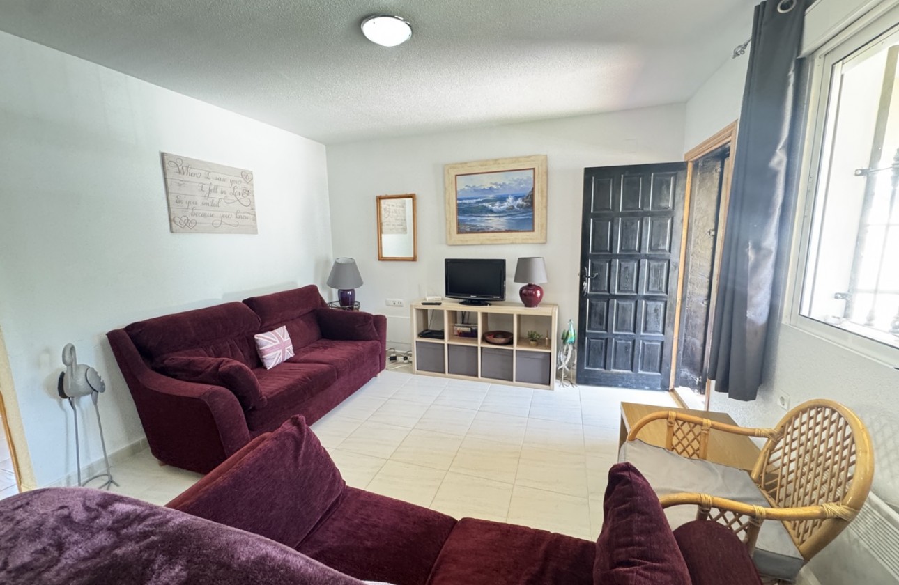 Resale - Apartment - Villamartin