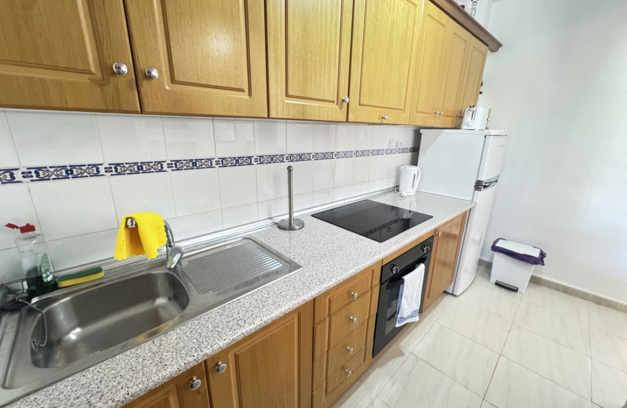 Resale - Apartment - Villamartin