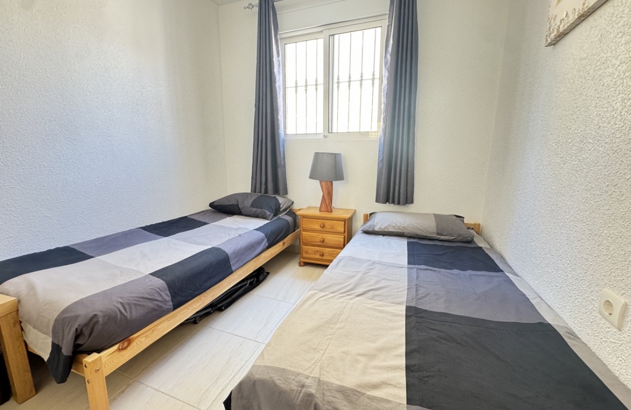 Resale - Apartment - Villamartin