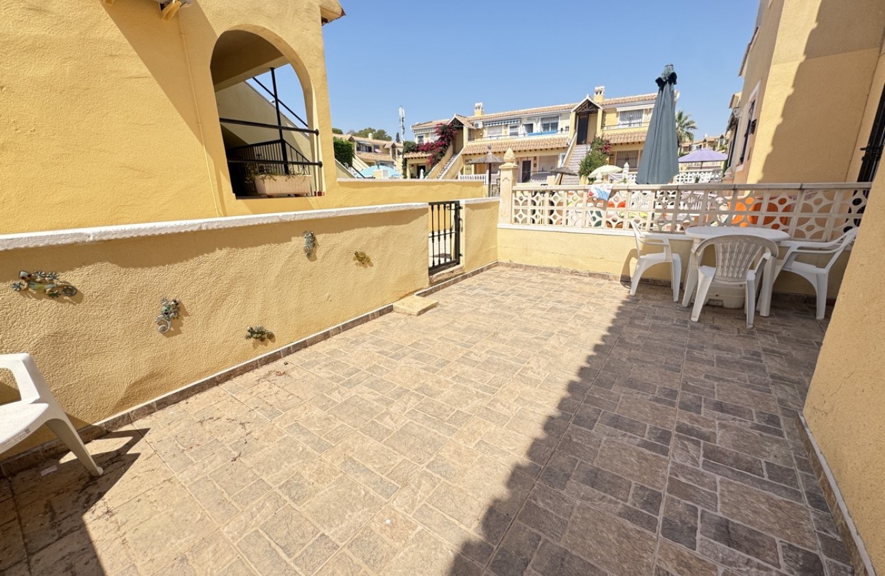Resale - Apartment - Villamartin