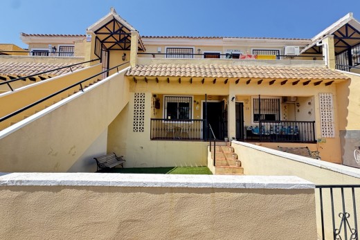 Resale - Apartment - Villamartin