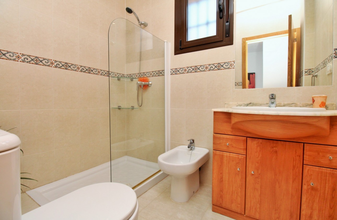 Reventa - Chalet - Villamartin - PAU 8