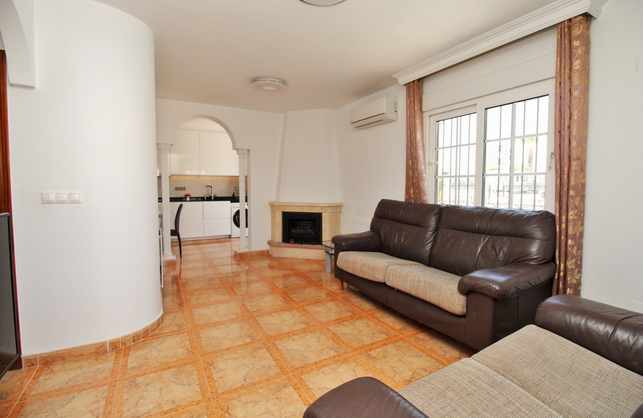Resale - Apartment - Villamartin - PAU 8