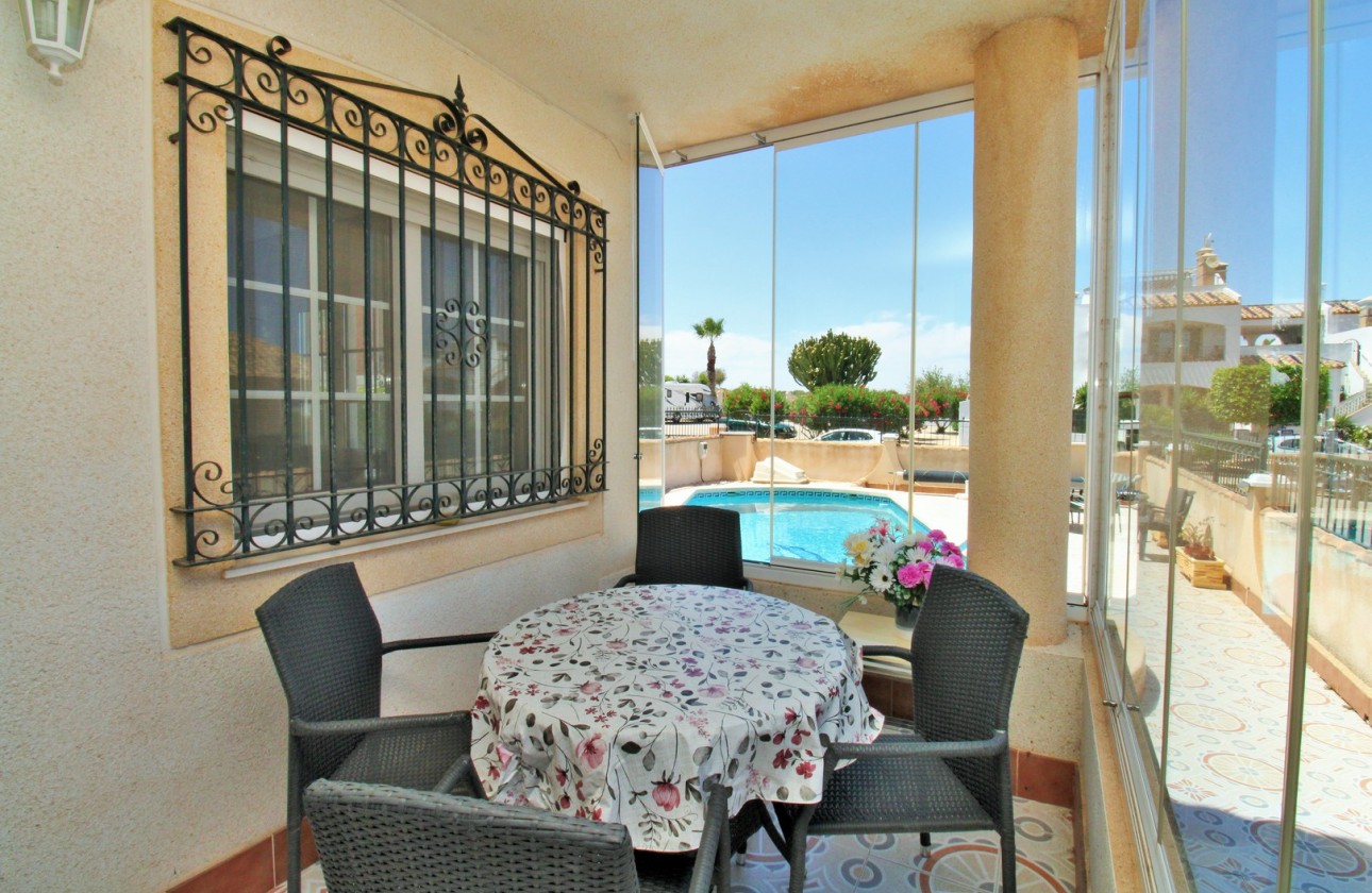 Resale - Apartment - Villamartin - PAU 8