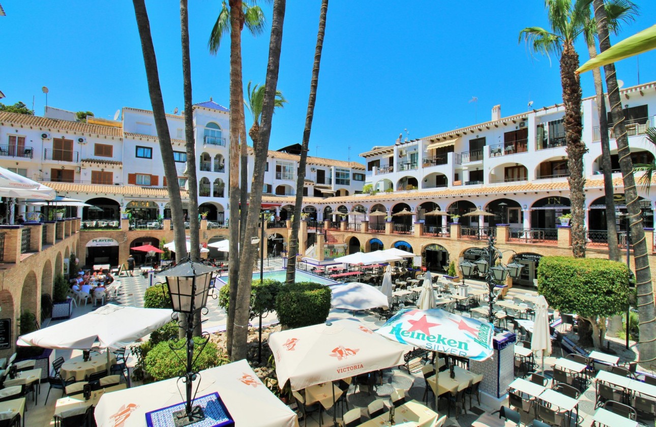 Resale - commercial - Villamartin