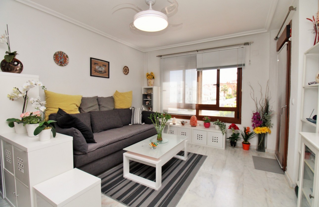 Resale - Apartment - Villamartin - PAU 8