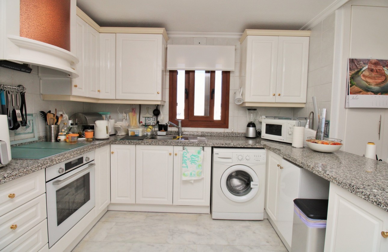 Resale - Apartment - Villamartin - PAU 8