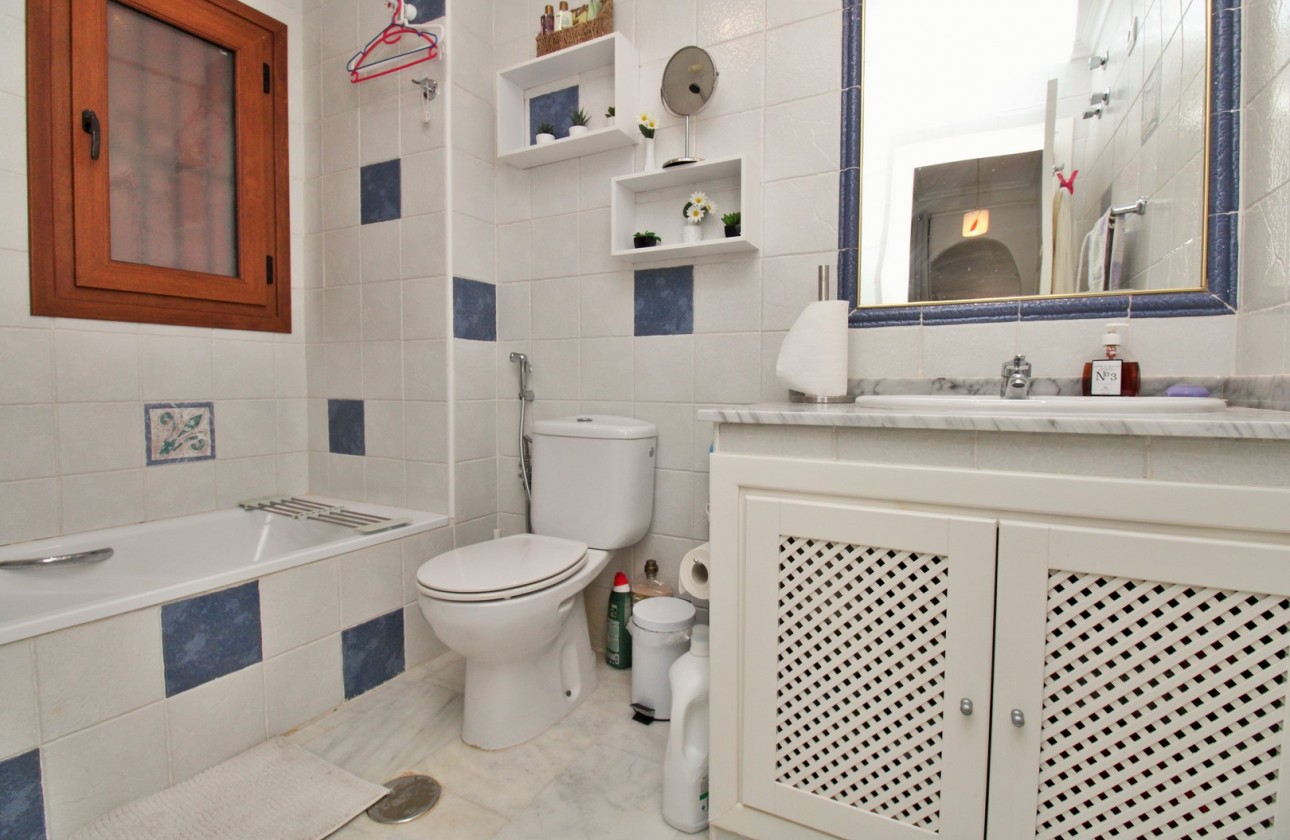 Resale - Apartment - Villamartin - PAU 8