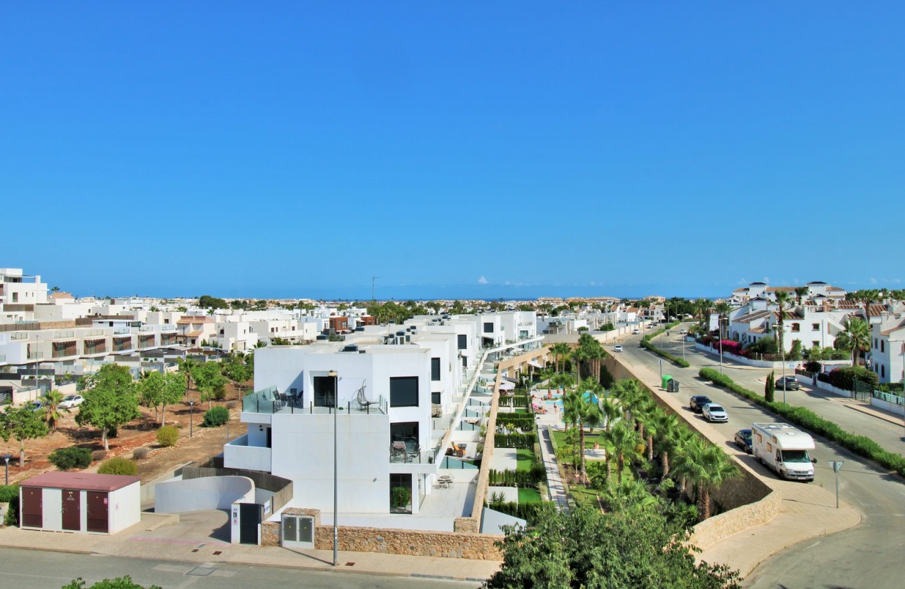 Resale - Apartment - Villamartin - PAU 8