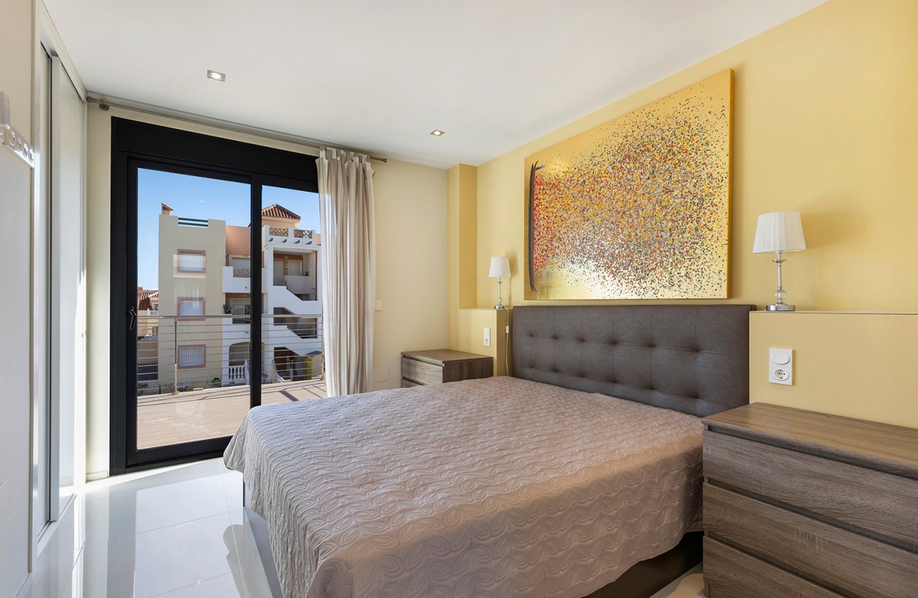 Reventa - Chalet - Orihuela Costa - La Zenia