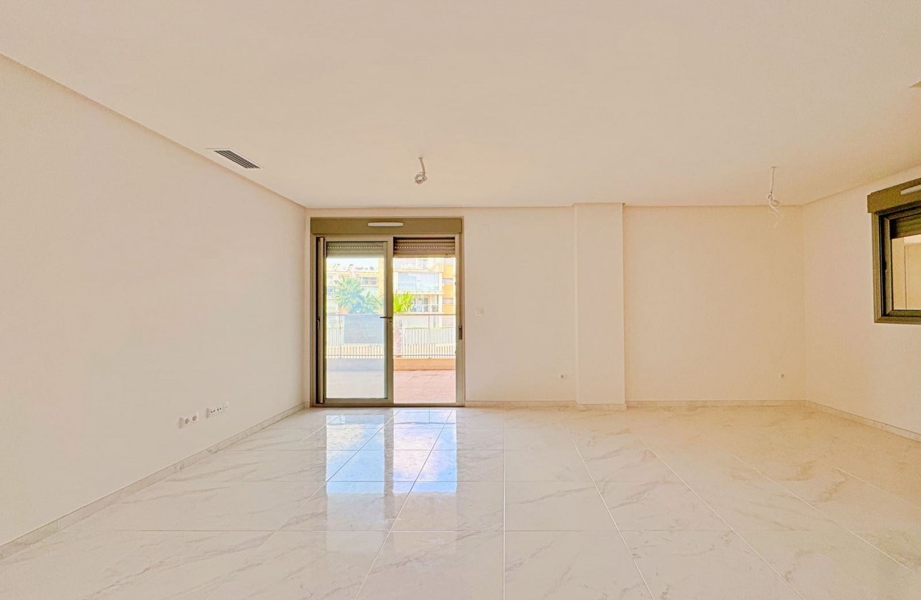 Reventa - Apartamento - Orihuela Costa - Villamartin