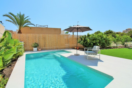 Resale - Villa - La Zenia