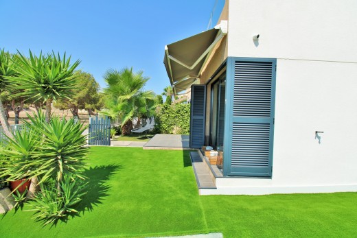 Resale - Villa - La Zenia
