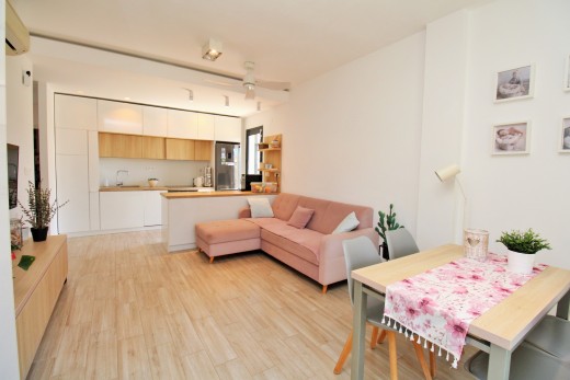 Resale - Villa - La Zenia
