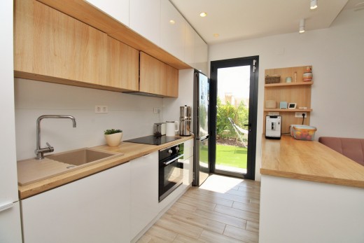 Resale - Villa - La Zenia