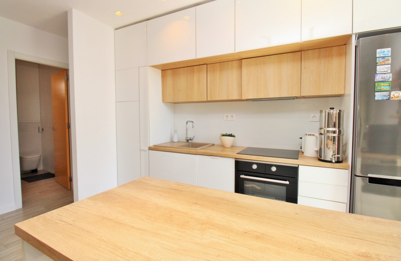 Resale - Villa - La Zenia